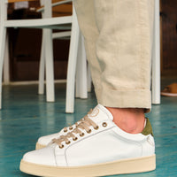 Neapolitan verde loden