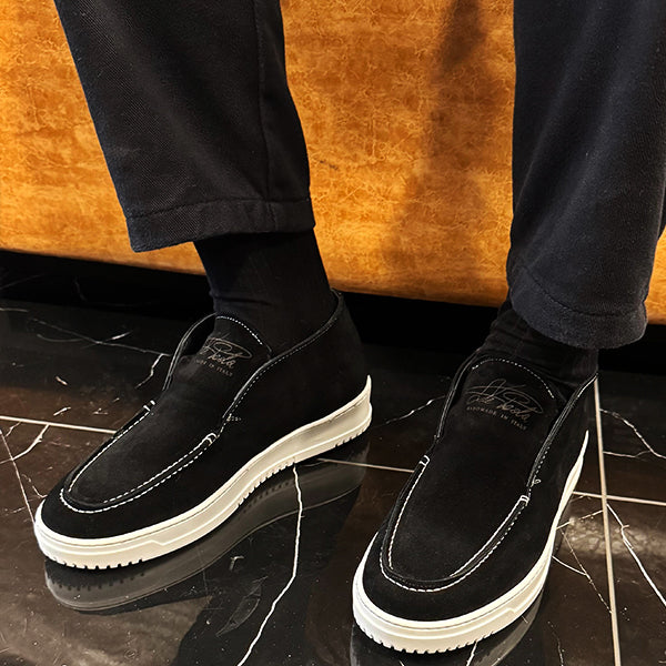 Lanostra camoscio nero