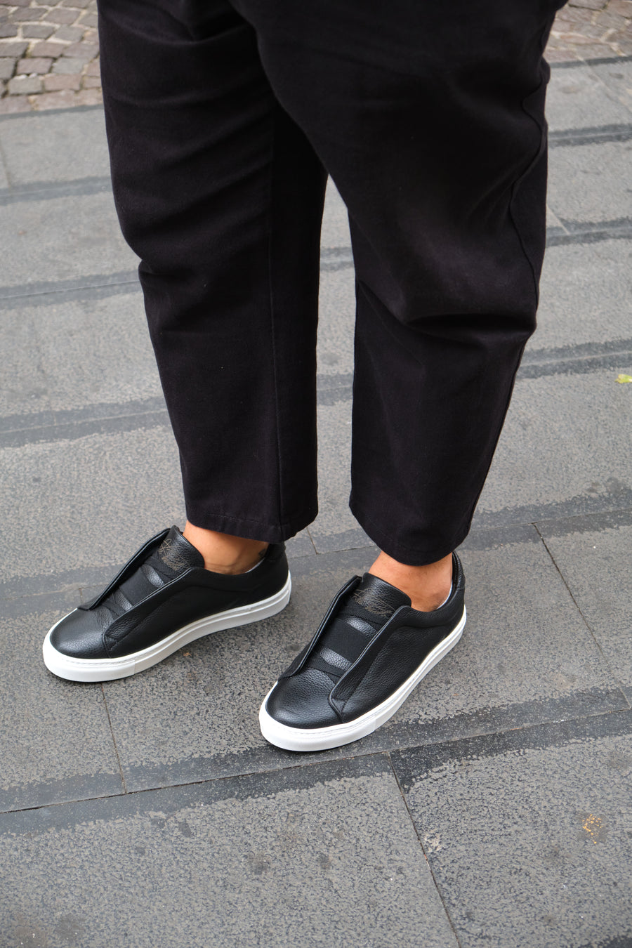 Elastika Black