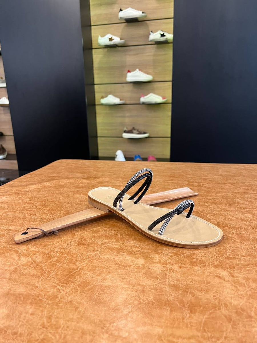 BLACK/SILVER SANDAL